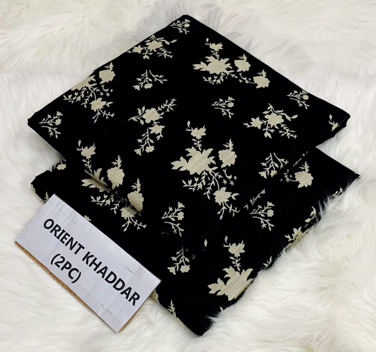 Ladies 2-Piece β Soft khaddar Unstiched (025)